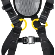 Zoom sur le harnais de maintien NEWTON FAST de Petzl