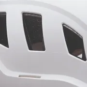 Zoom sur le casque Strato Vent de Petzl