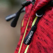 Zoom sur la Veste Protos Inuit Rouge et Jaune Pfanner