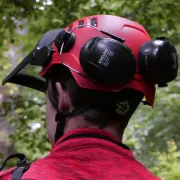 Mise en contexte des protections auditive noir de EDELRID