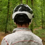 Dos du casque Protos Forest Noir et Blanc PFANNER