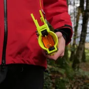 Magasin distributeur simple jaune pour plaquettes forestières Le Besson