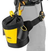 Utilisation de la pochette de rangement Toolbag 6L de Petzl