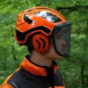 Utilisation du casque Protos Forest Orange et Noir PFANNER