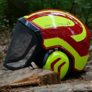Côté droit du Casque Protos Integral Rouge et Jaune Pfanner