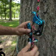 Installation du Descendeur Rope Runner Vertec NOTCH