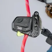 Utilisation de l'Gauche de l'antichute coulissant Fuse de Edelrid