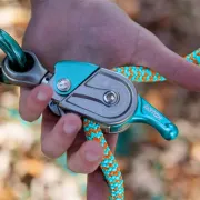 Zoom sur le bloqueur pour longe Glide Rope Grab de Notch