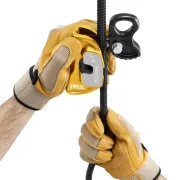 Utilisation du du bloqueur à came ouvrable de Petzl