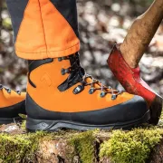 Plan sur les chaussures AC Protector Forest 2.1 GTX orange de HAIX