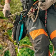 Utilisation du crochet à lancer RC Grapple de Notch pour l'élagage professionnel
