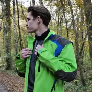 Zoom sur la veste de travail Breatheflex Pro vert lime de ARBORTECH