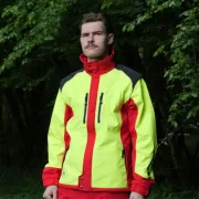 Veste jaune et rouge Softshell Fuyu de SIP PROTECTION