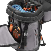 Mise en contexte du sac à dos pour équipement de travail en hauteur de Husqvarna