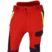 Zoom face avant du pantalon anticoupure de Classe 1 Infinity rouge et jaune de Solidur