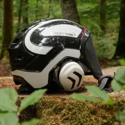Profil du casque Protos Integral Arborist Noir et Blanc Pfanner