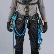 Utilisation de la longe de maintien réglable Switch Pro Double Adjust de Edelrid